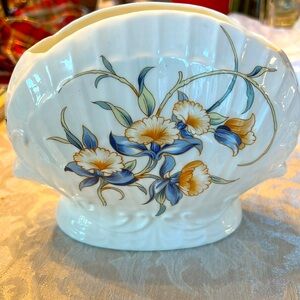 Ansley Just Orchids Fine English China Napkin holder/vase.